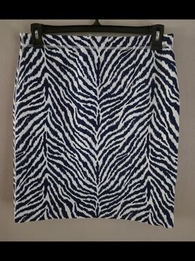 J. McLaughlin Halle Reversible Skirt Blue White Zebra/Graphic Dot Size L NWOT